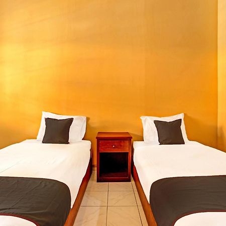 Collection O 91081 New Arena Hotel Kuta Lombok Exteriér fotografie